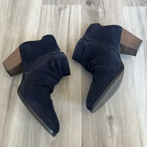 Women's Diba 10 Blue Suede Block Heel Ankle Boot Booties Size 10